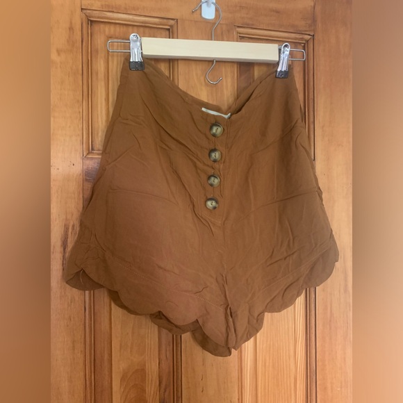 Monteau highwiast shorts - Picture 1 of 3